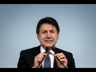 Conte: nessun rimpasto di governo. Di Maio: chiudiamo Strasburgo