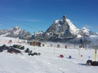 Vento forte: danni ad Aosta, niente fiaccolata a Cervinia