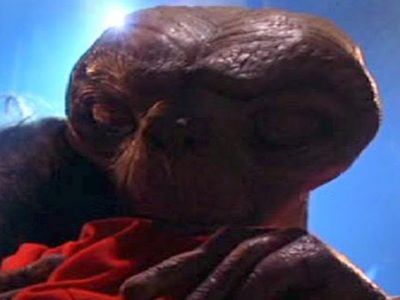 E.T. è tornato. L’emozione in uno spot sul significato del Natale