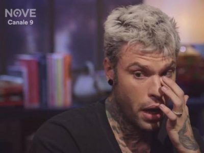 Annuncio choc di Fedez: rischio la sclerosi multipla