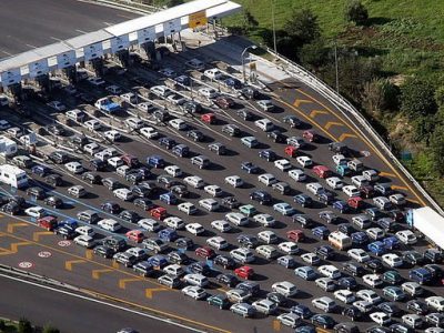 Autostrade, finisce il monopolio Telepass. Arriva UnipolMove