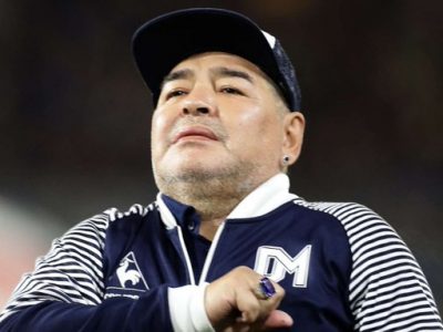 Maradona dimesso dopo l’intervento, ora deve disintossicarsi da alcol e  farmaci