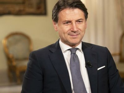 M5s voterà la fiducia sull’Ucraina, compromesso sulle spese militari