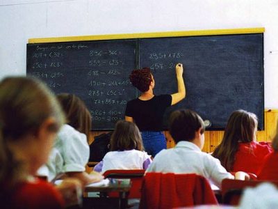 Riapertura scuola e Covid: ripristinare il servizio di medicina scolastica?