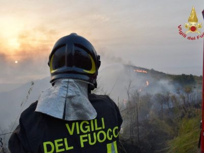 Incendi, Coldiretti: il 60% dei roghi è causato dall’uomo