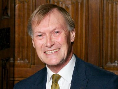 David Amess, il deputato britannico forse vittima di terrorismo