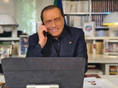 Redditi dei politici, tra i leader stravince Berlusconi, secondo Letta