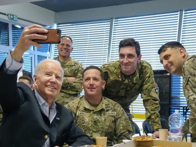 Guerra Ucraina, Biden in Polonia. Mosca: “Obiettivi prima fase raggiunti”