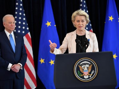 Accordo Usa-Ue, più gas dagli Stati Uniti per sostituire quello russo