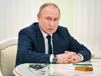 Putin: “Reagiremo a espansione Nato in Svezia e Finlandia”