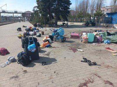 Razzi contro una stazione a Kramatorsk: i morti tra i civili sono 50