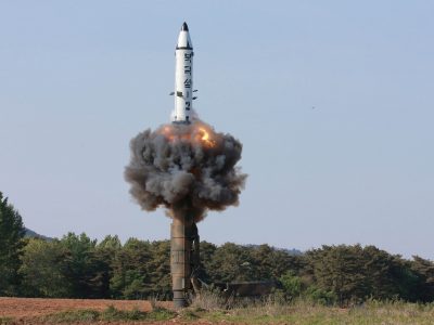 Corea del Nord, lanciato missile balistico che ha sorvolato il Giappone