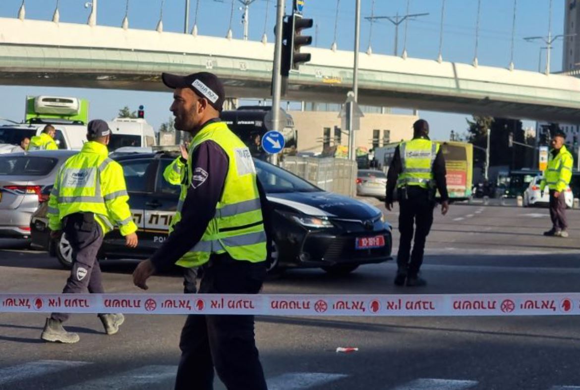 Gerusalemme, Due Attentati Esplosivi Vicino Alle Fermate Dell'autobus